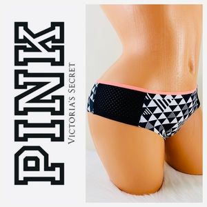 VS PINK No Show Cheekster Medium